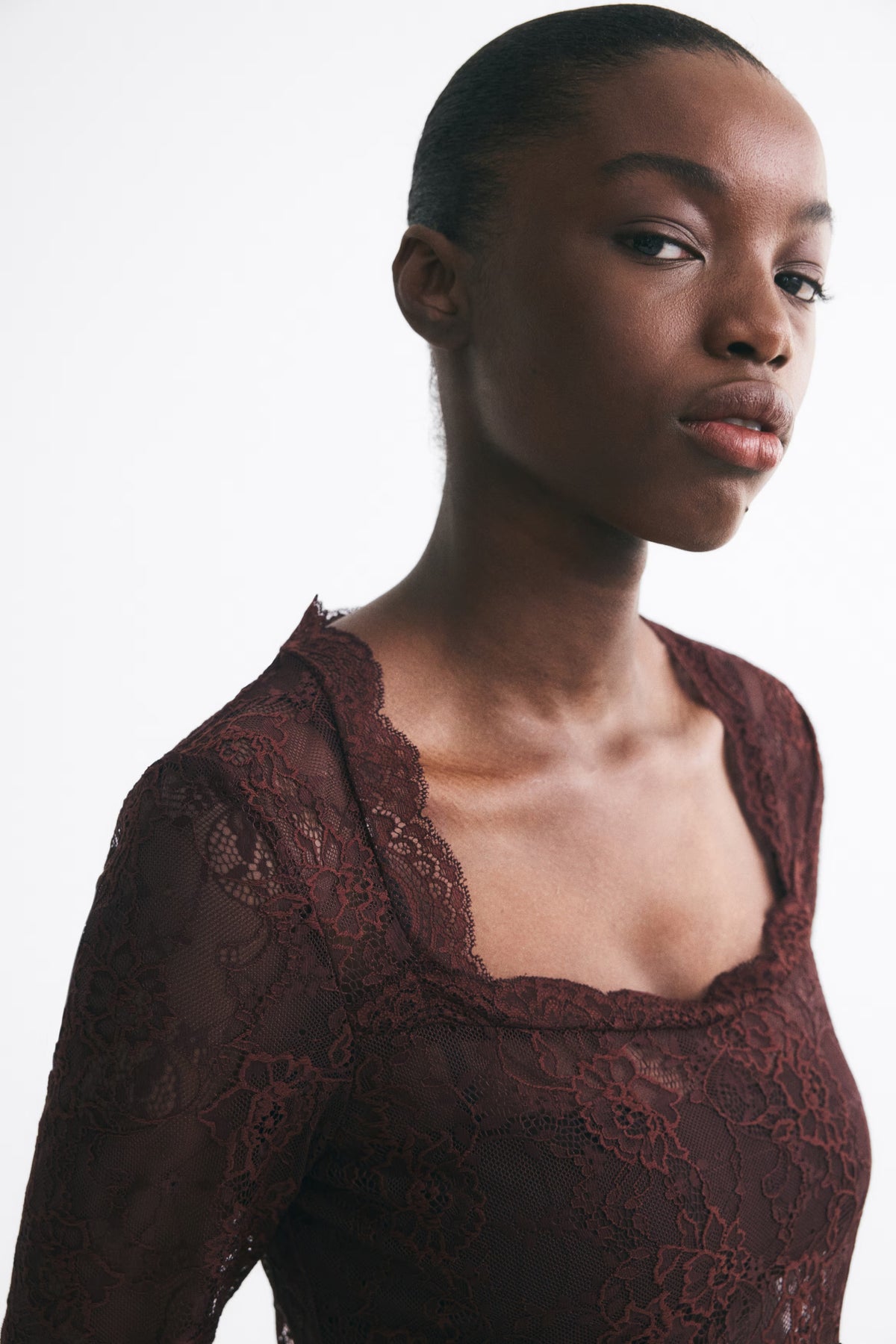 Square-neck lace dress