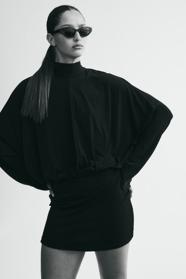 Batwing-sleeved tie-detail dress